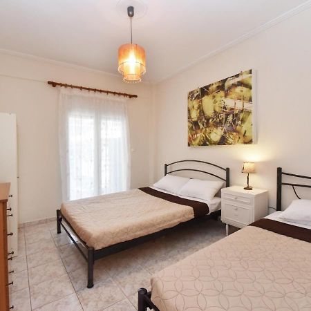 Four Sons Apartment Flogita Bagian luar foto
